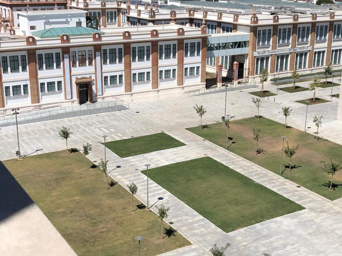 Atico Pacifico Parking Y Piscina Gratis Apartment *