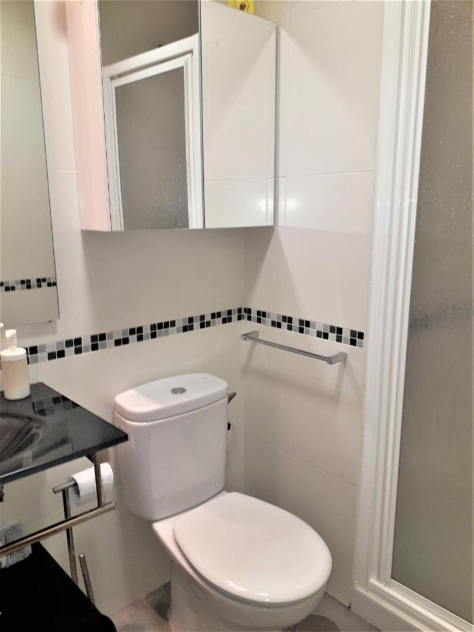Atico Pacifico Parking Y Piscina Gratis Appartement